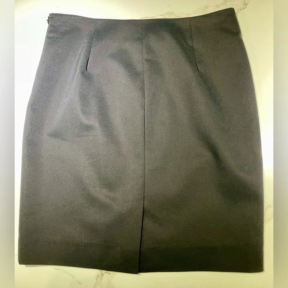 🥳💐KASPER Skirt, pencil, approx 16” waist across, solid black, Size 8 - Picture 3 of 6